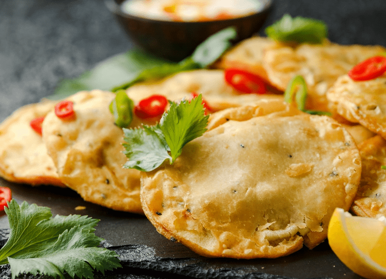 cheesy-garlic-moong-dal-kachori