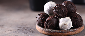 Easy Homemade No Bake Chocolate Truffle Cake Recipe